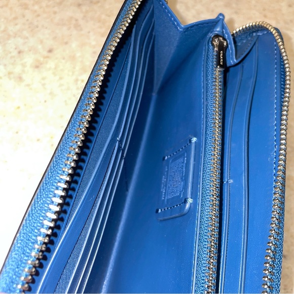 COACH Full Size Wallet Bazooka Bubble Gum Accordion Zip Limited Edition Leather - Picture 10 of 13